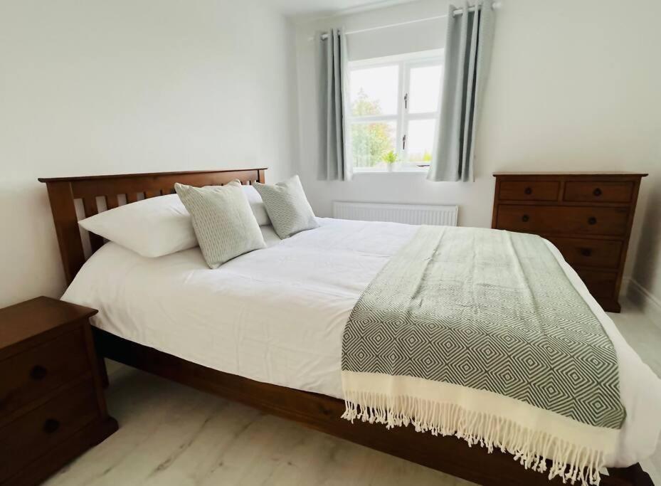 Private Apartment One On Lough Corrib, Oughterard Galway Eksteriør bilde