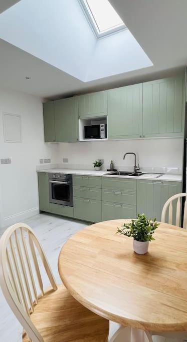 Private Apartment One On Lough Corrib, Oughterard Galway Eksteriør bilde